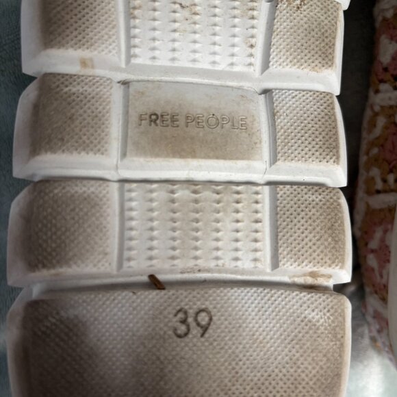 FREE PEOPLE - Catch Me If You Can - Embroidered Wedge Sneakers - size EU 39 - Picture 5 of 11